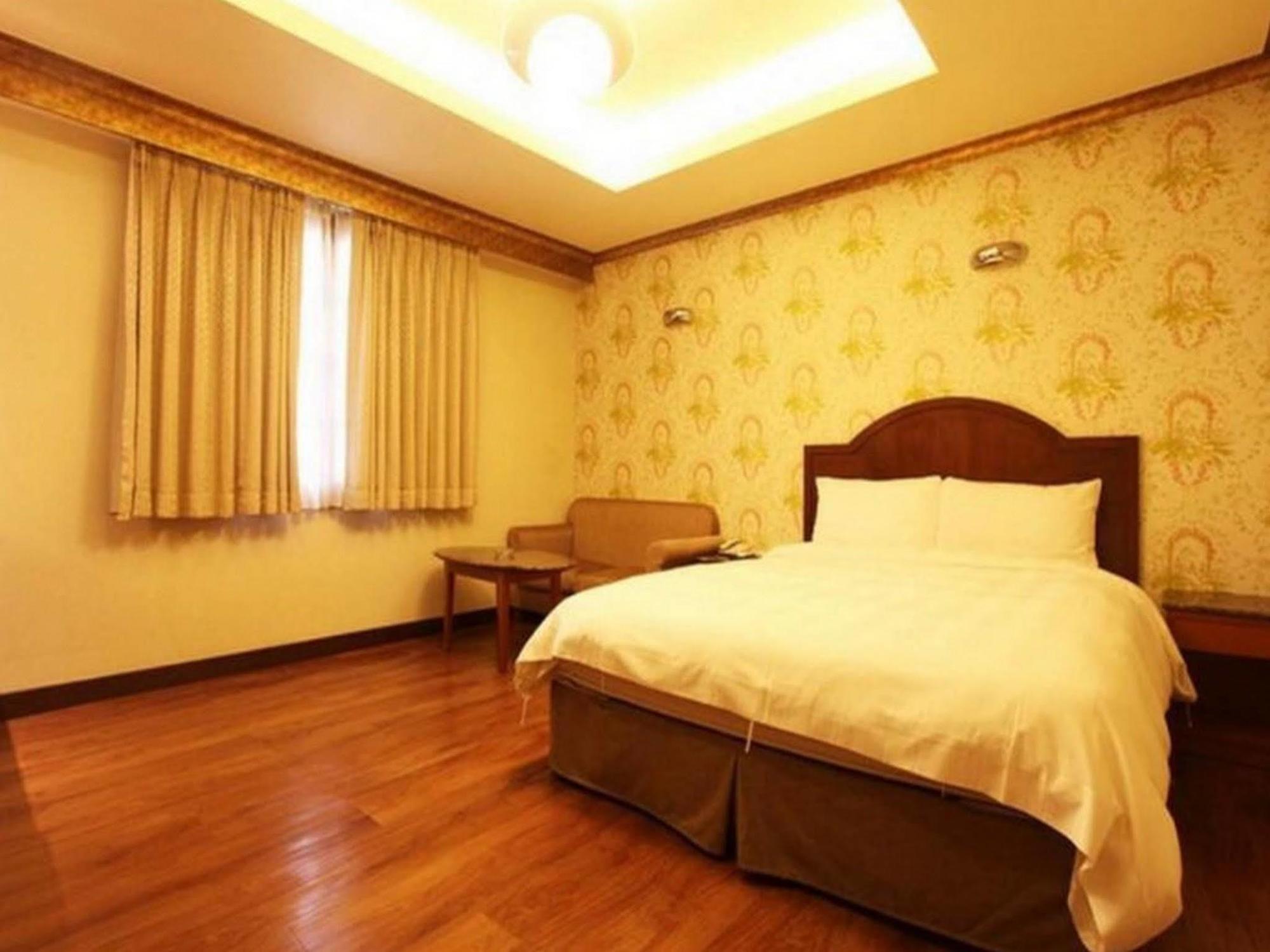 Karak Tourist Hotel